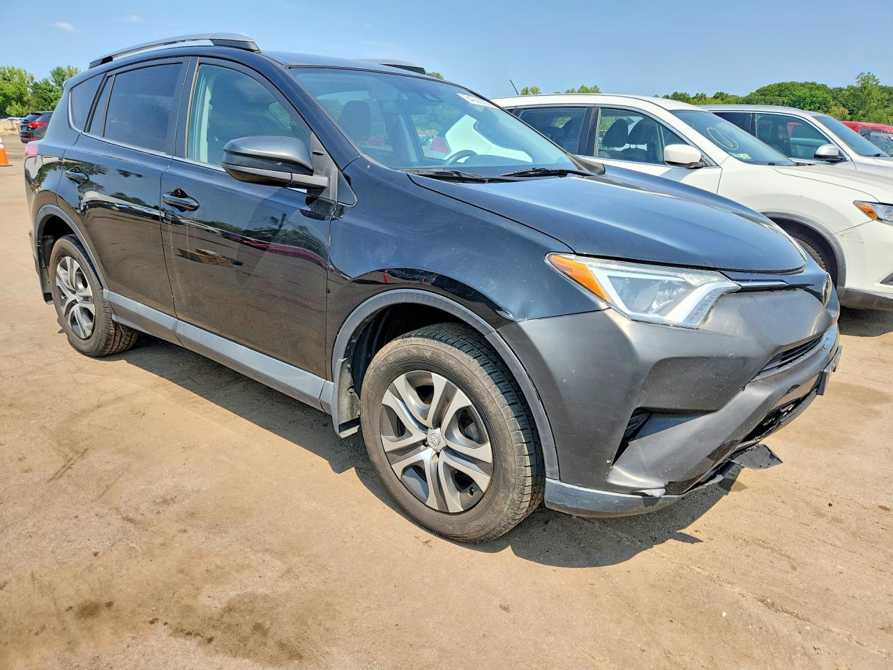 2018 TOYOTA RAV4 LE — снимка 4
