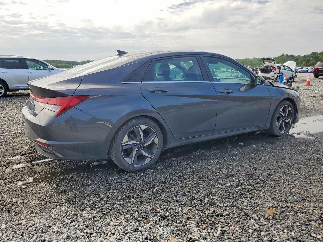 2022 HYUNDAI ELANTRA LIMITED — снимка 3