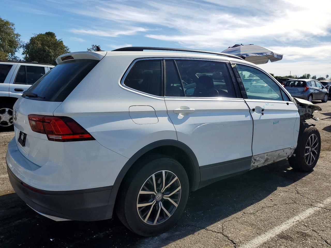 2019 VOLKSWAGEN TIGUAN SE — снимка 3