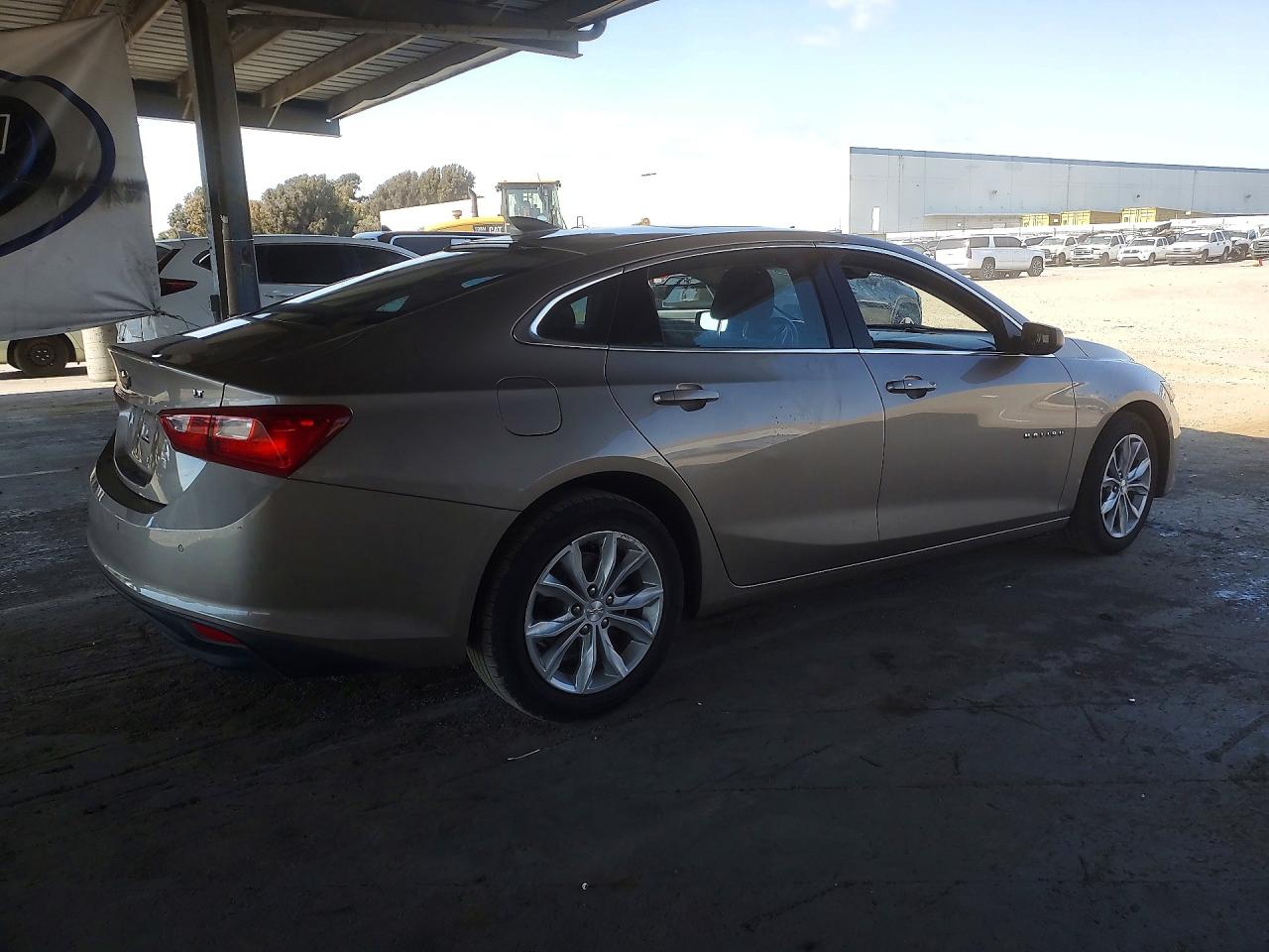 2024 CHEVROLET MALIBU LT — снимка 3
