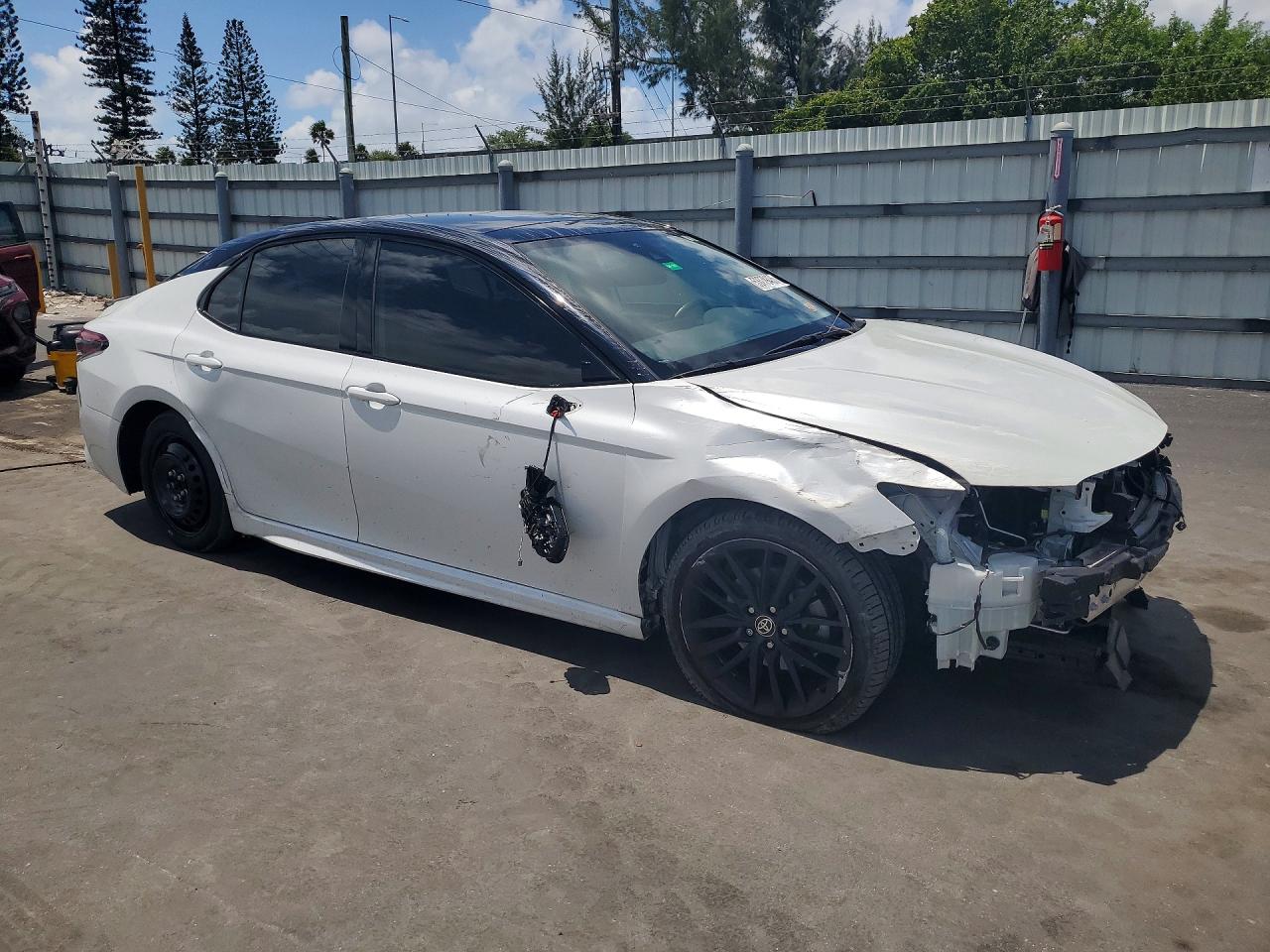 2022 TOYOTA CAMRY XSE — снимка 4