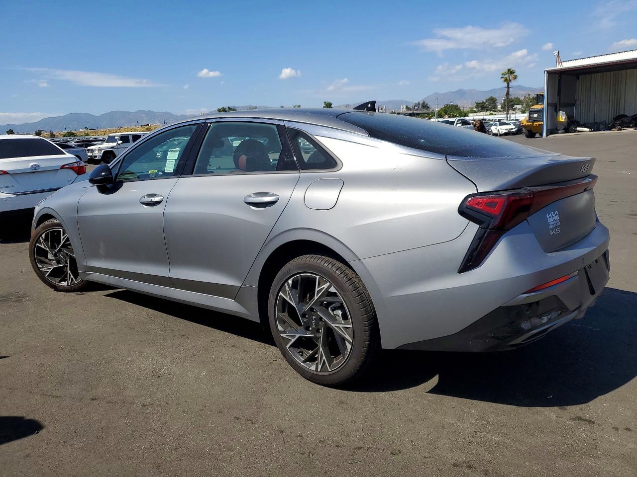 2025 KIA K5 — снимка 2