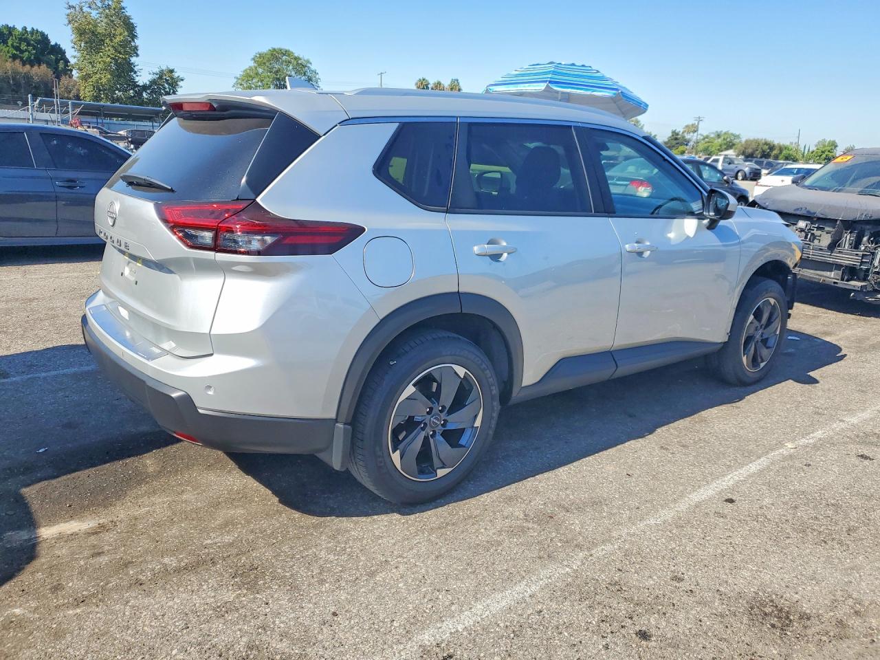 2025 NISSAN ROGUE SV — снимка 3