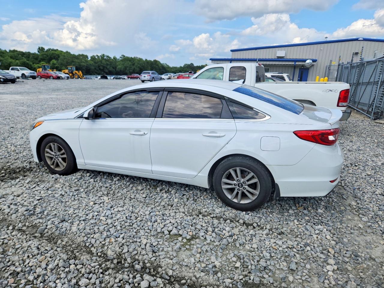 2015 HYUNDAI SONATA SE — снимка 2