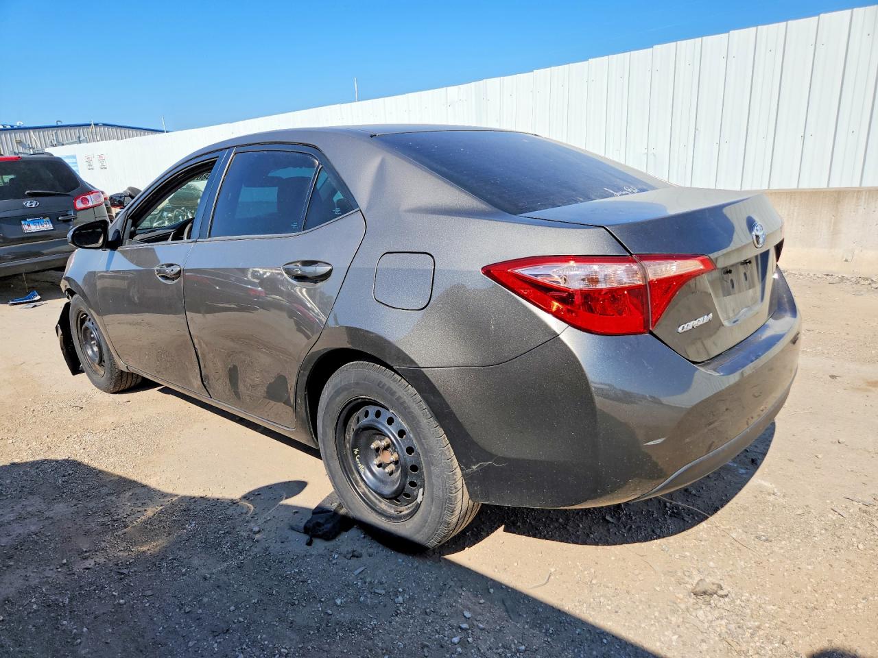 2018 TOYOTA COROLLA LE — снимка 2