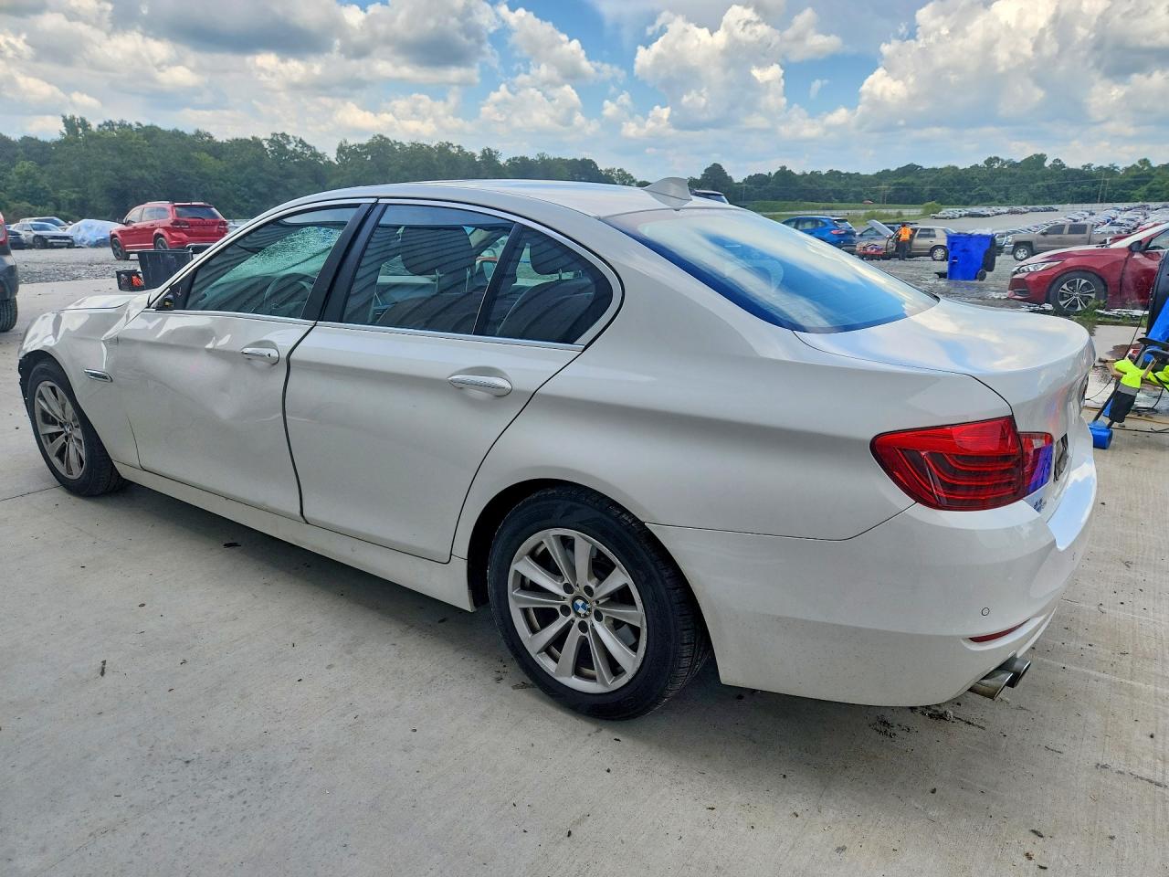 2016 BMW 528 I — снимка 2