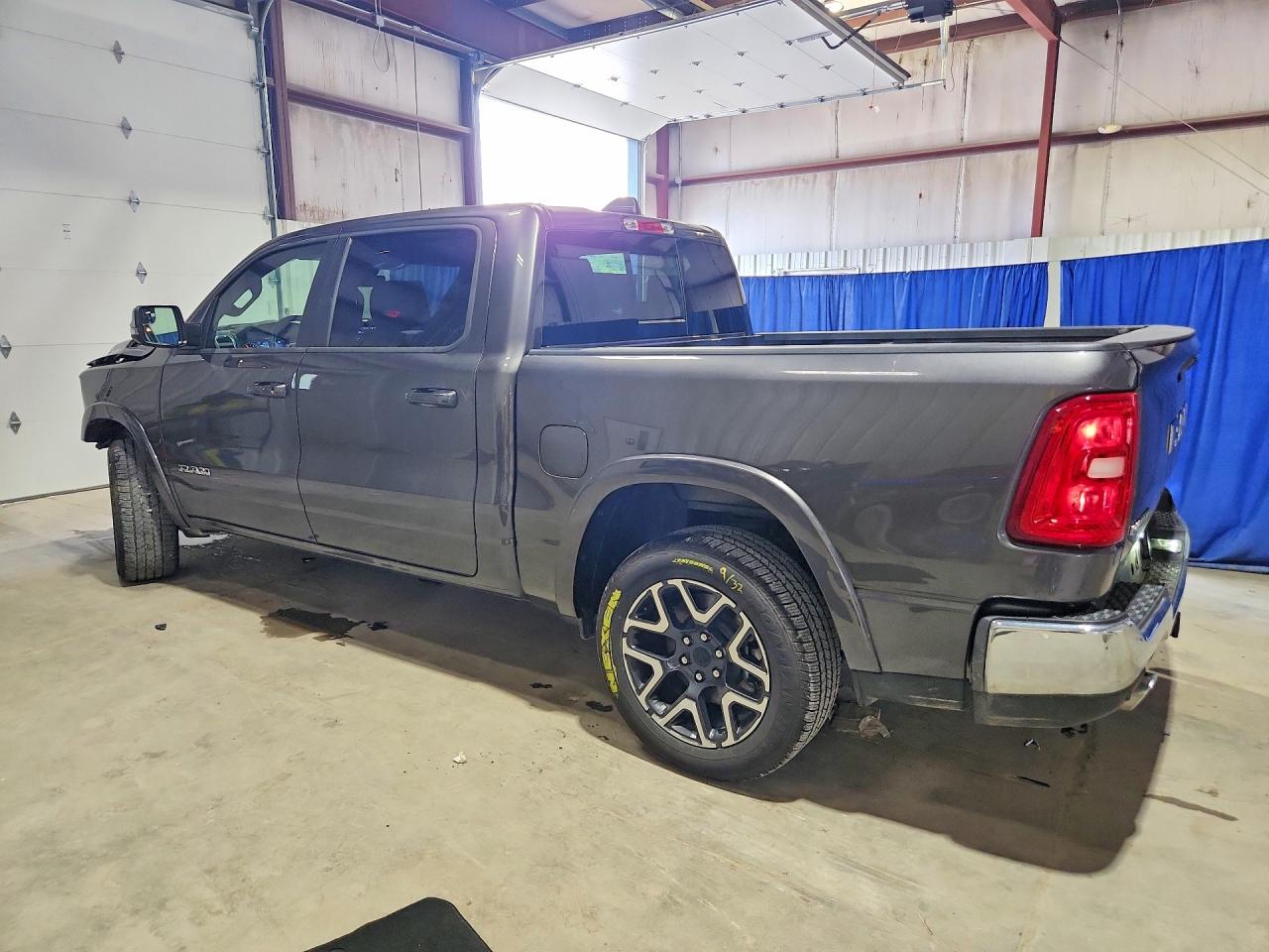 2026 RAM 1500 LARAMIE — снимка 2