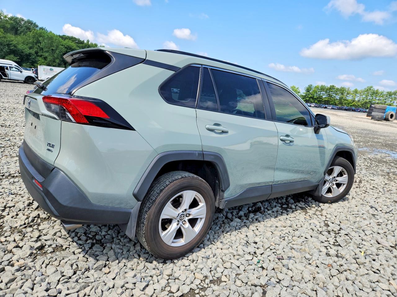 2021 TOYOTA RAV4 XLE — снимка 3