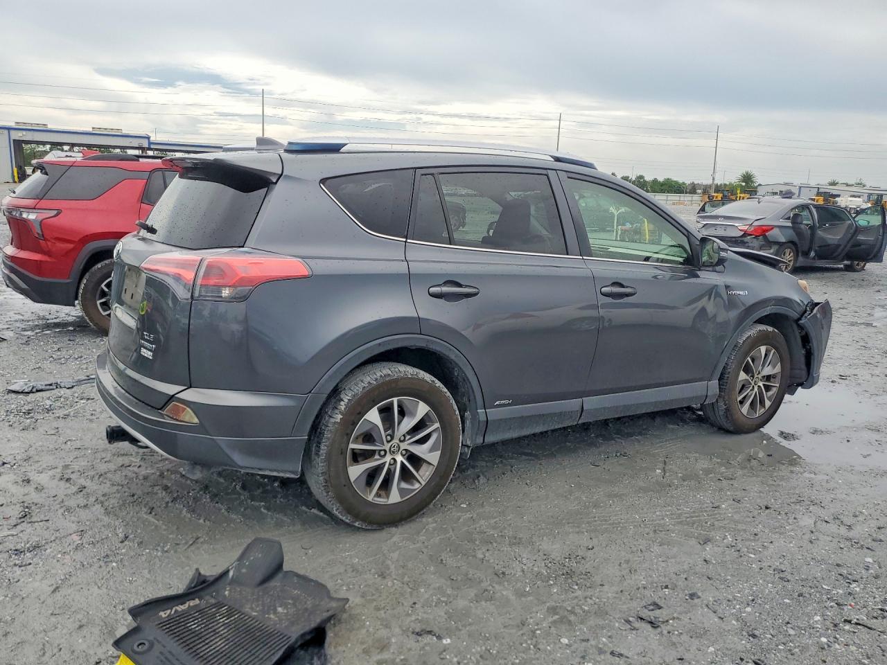 2016 TOYOTA RAV4 HV XLE — снимка 3