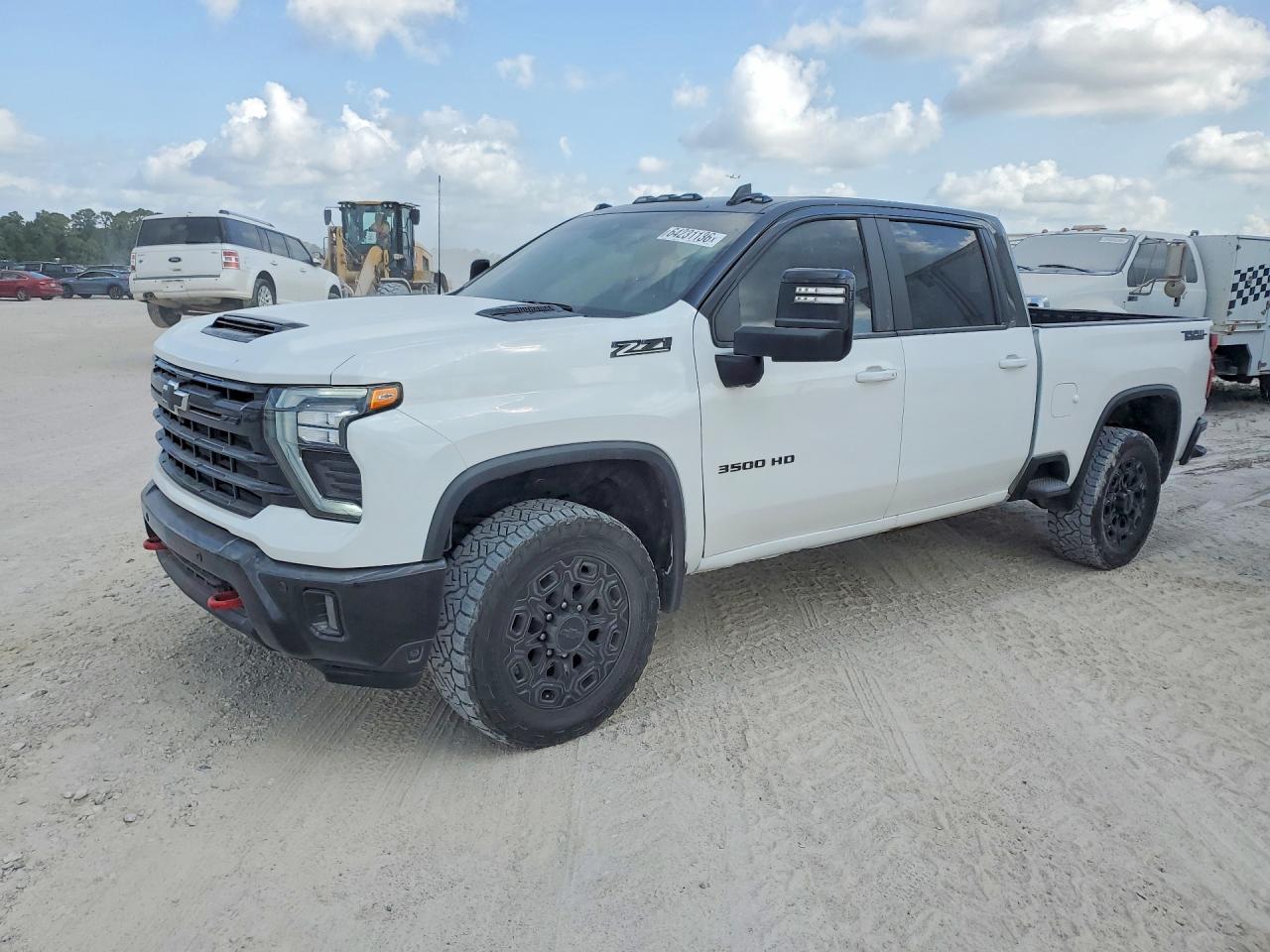 2025 CHEVROLET SILVERADO K3500 LT