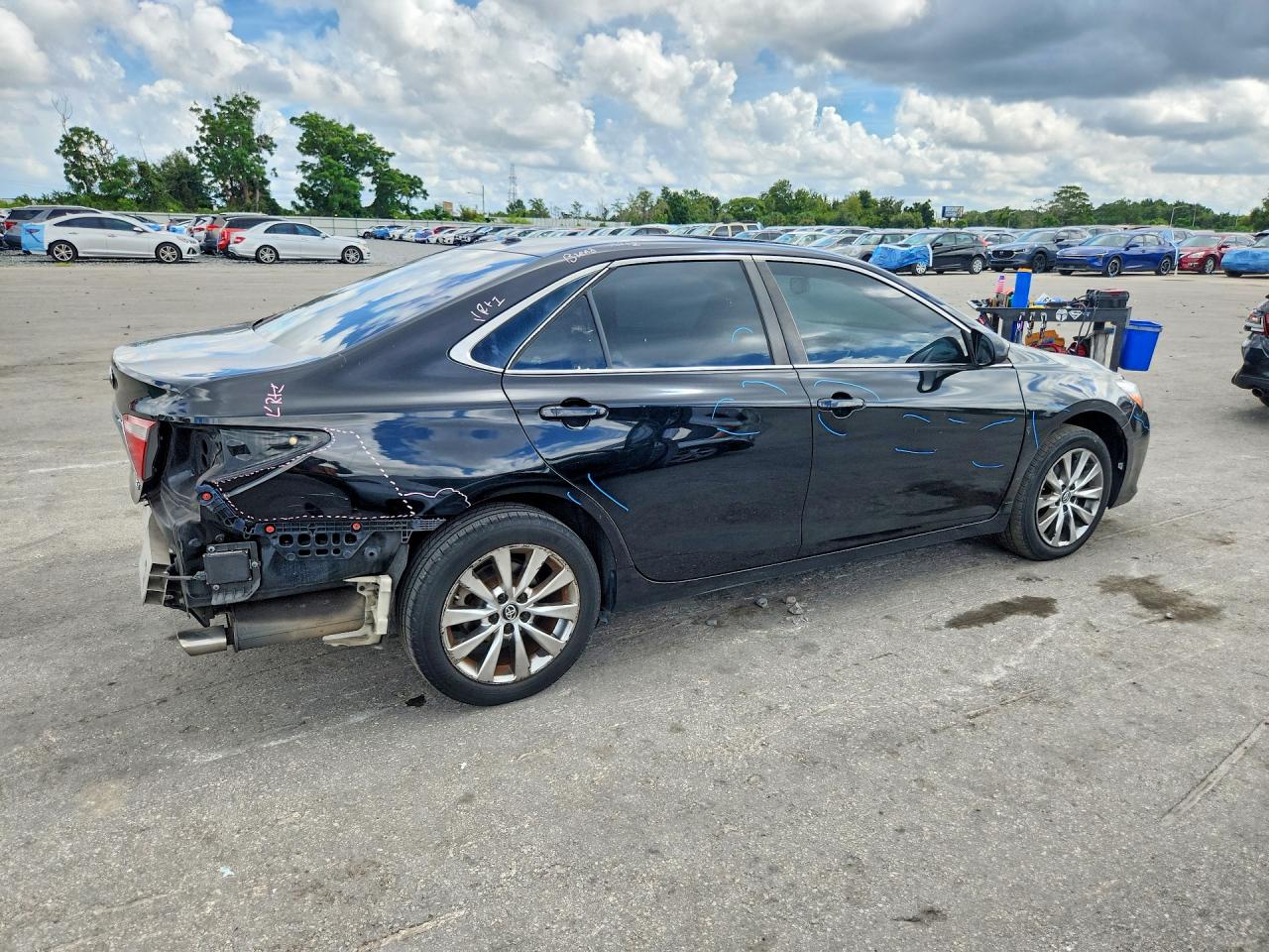 2016 TOYOTA CAMRY XLE — снимка 3