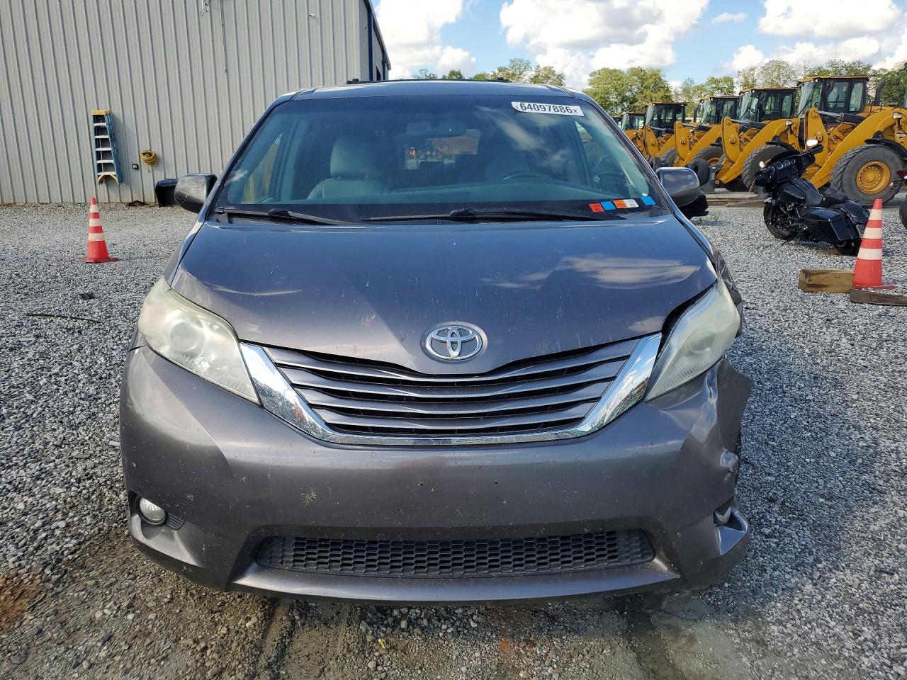2016 TOYOTA SIENNA XLE PREMIUM 7-PASSENGER — снимка 5