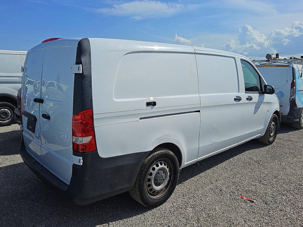 2020 MERCEDES-BENZ METRIS — снимка 3