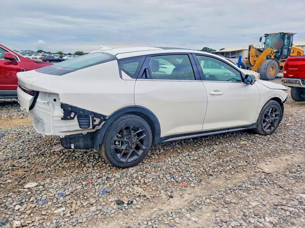 2025 KIA K4 GT-LINE TURBO — снимка 3