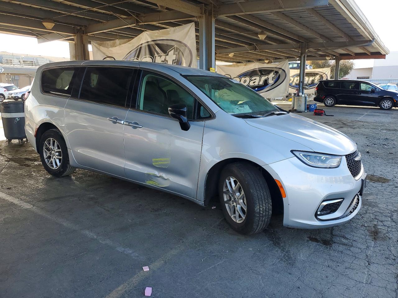 2024 CHRYSLER PACIFICA TOURING L — снимка 4