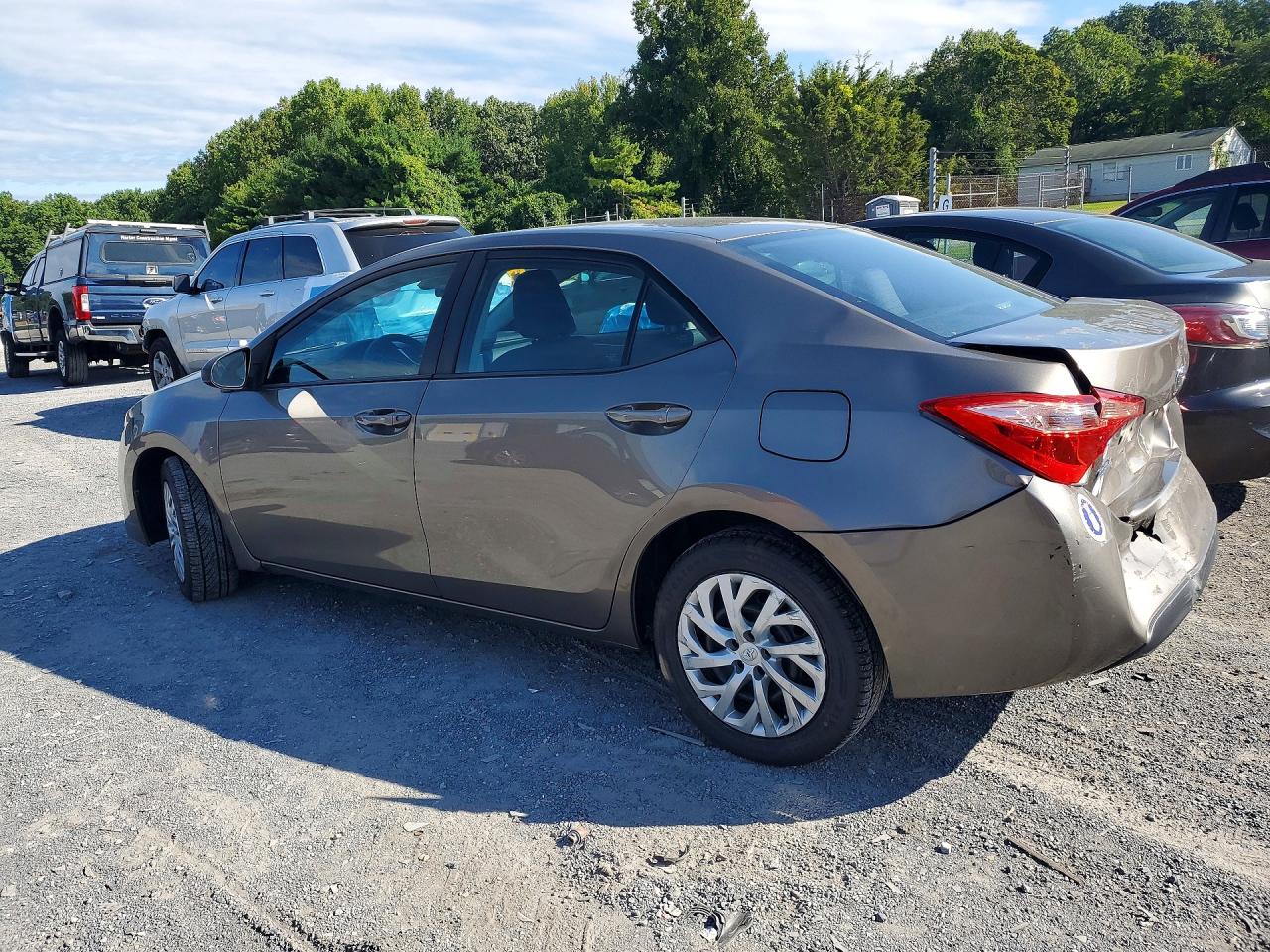 2018 TOYOTA COROLLA LE — снимка 2