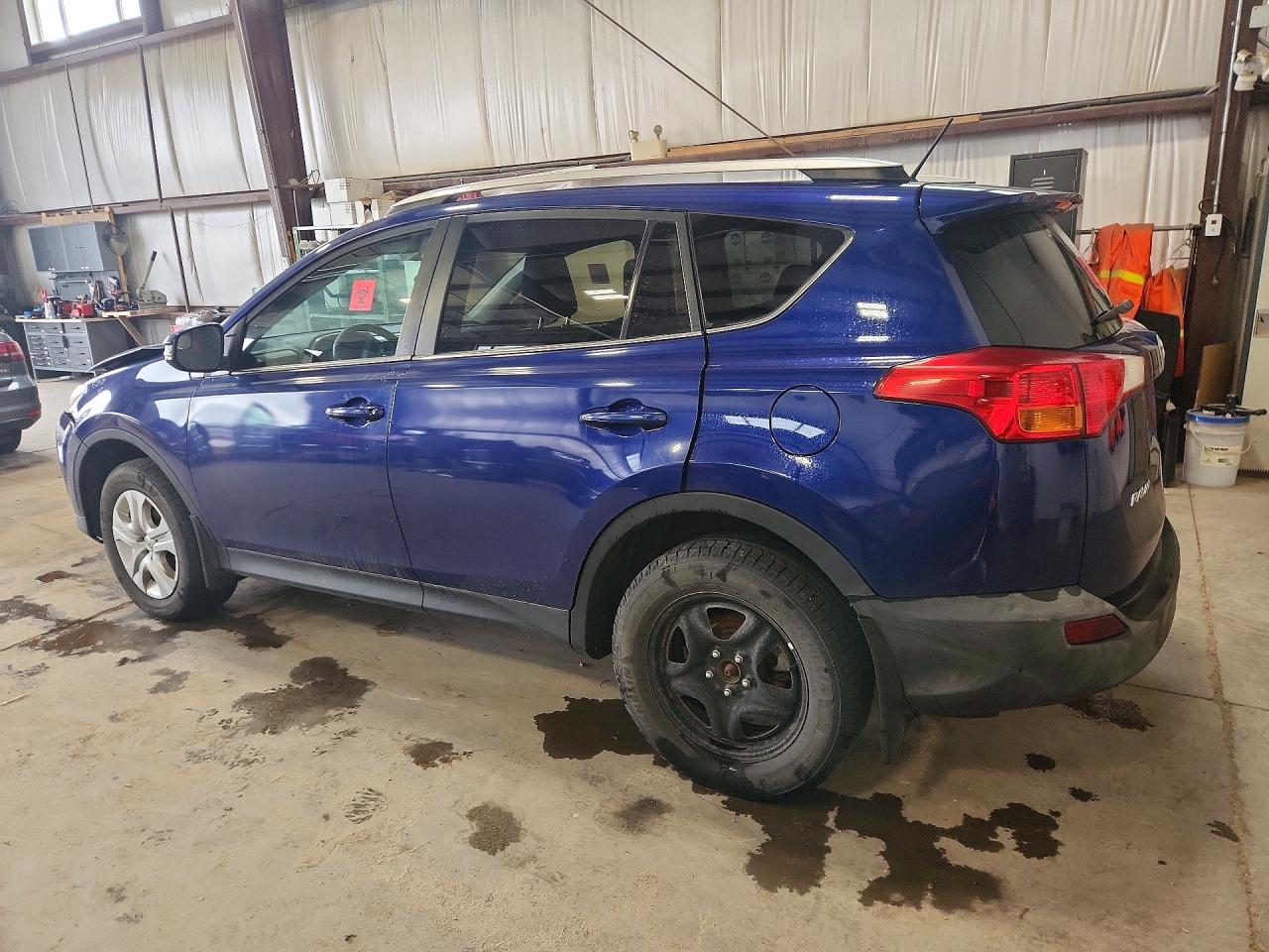2015 TOYOTA RAV4 LE — снимка 2