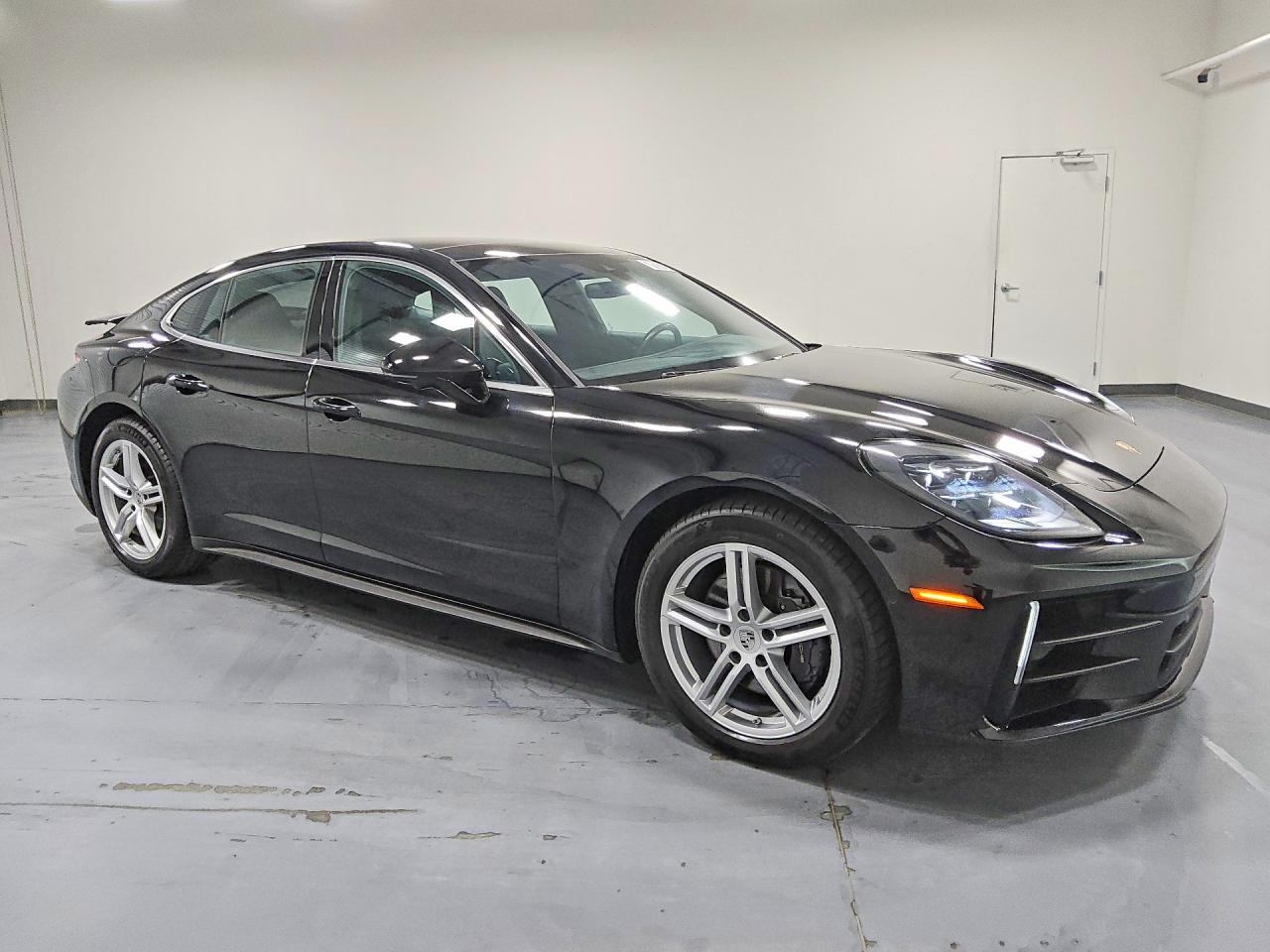 2025 PORSCHE PANAMERA BASE — снимка 4