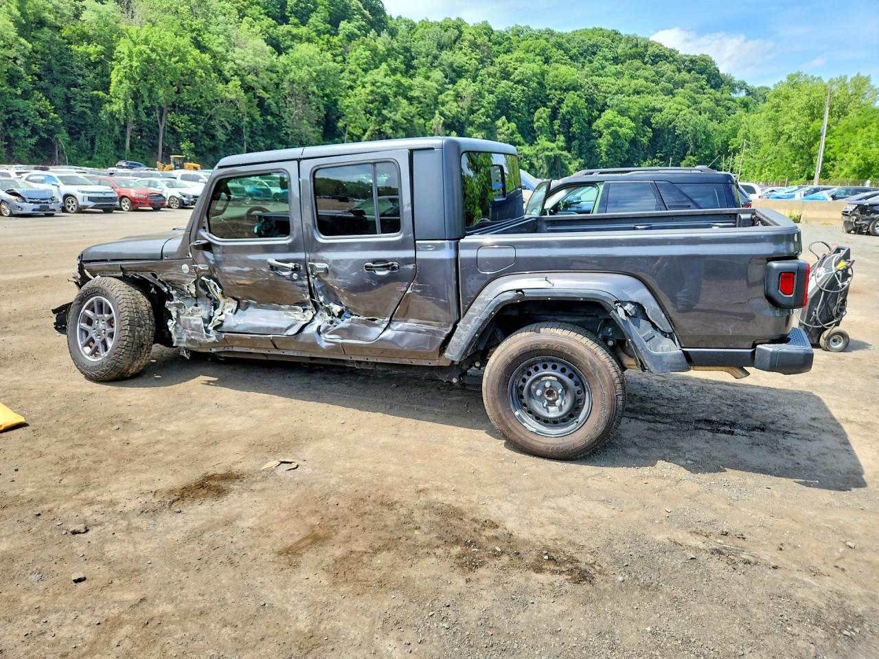 2023 JEEP GLADIATOR OVERLAND — снимка 2