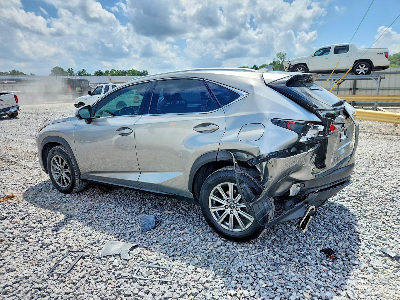 2019 LEXUS NX 300 BASE — снимка 2