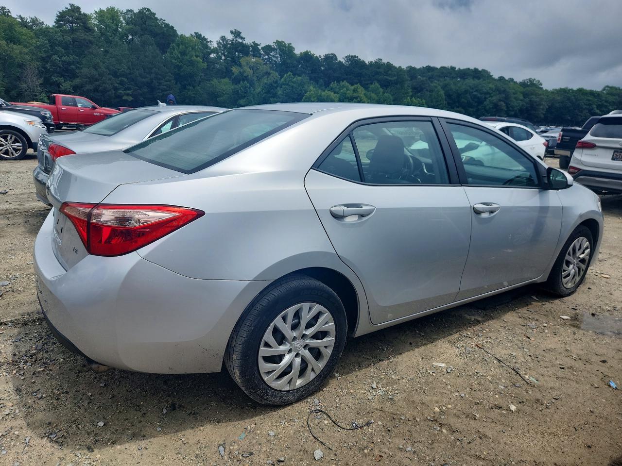 2018 TOYOTA COROLLA LE — снимка 3