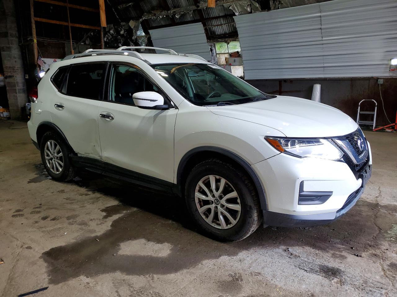 2017 NISSAN ROGUE SV — снимка 4