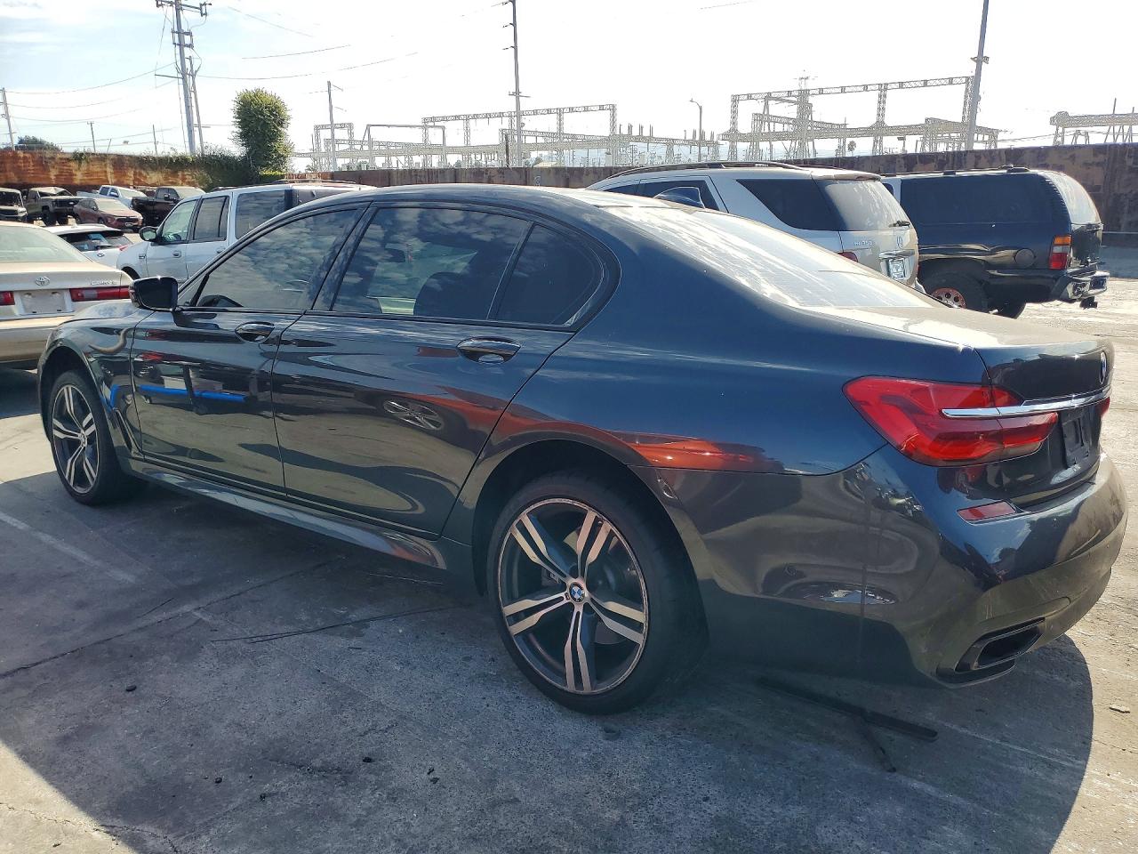 2019 BMW 740 I — снимка 2