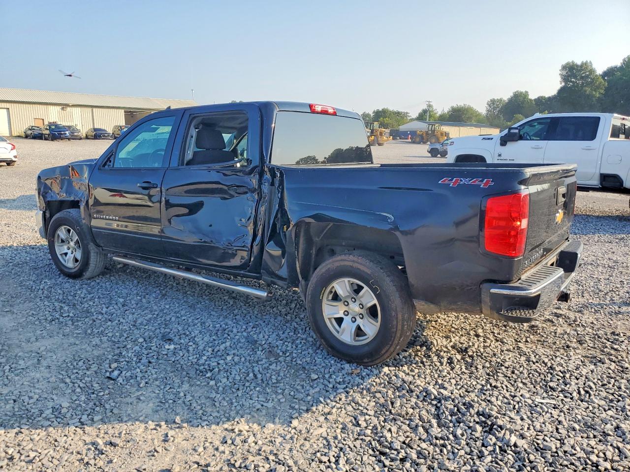2016 CHEVROLET SILVERADO K1500 LT — снимка 2