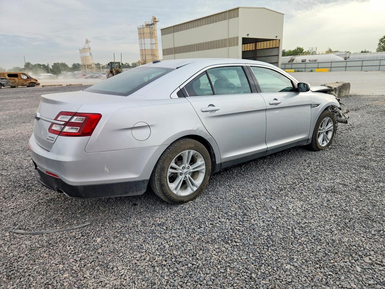 2016 FORD TAURUS SEL — снимка 3