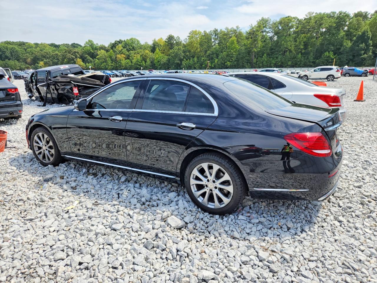 2017 MERCEDES-BENZ E 300 — снимка 2