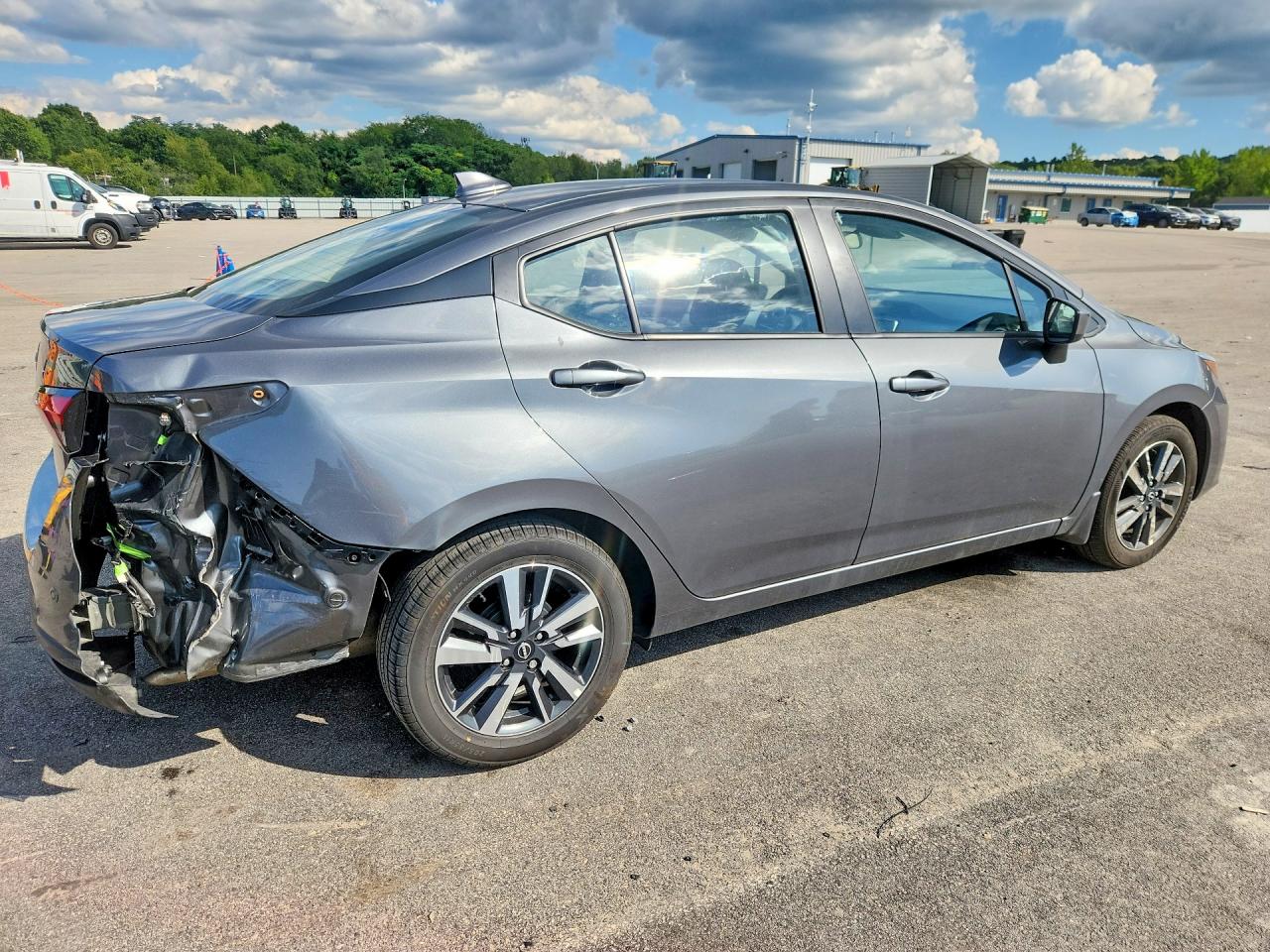 2025 NISSAN VERSA SV — снимка 3
