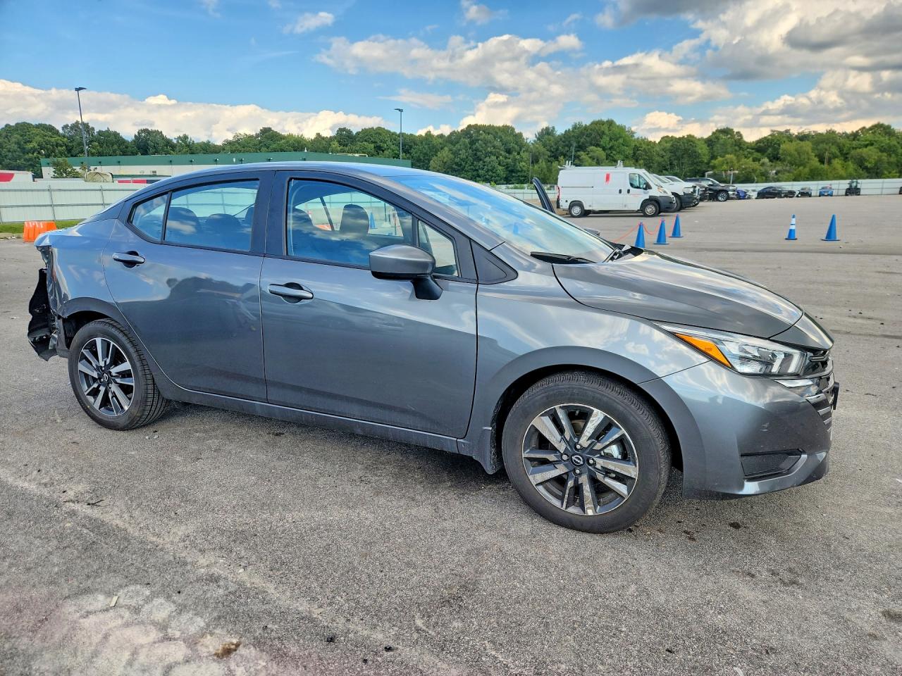 2025 NISSAN VERSA SV — снимка 4