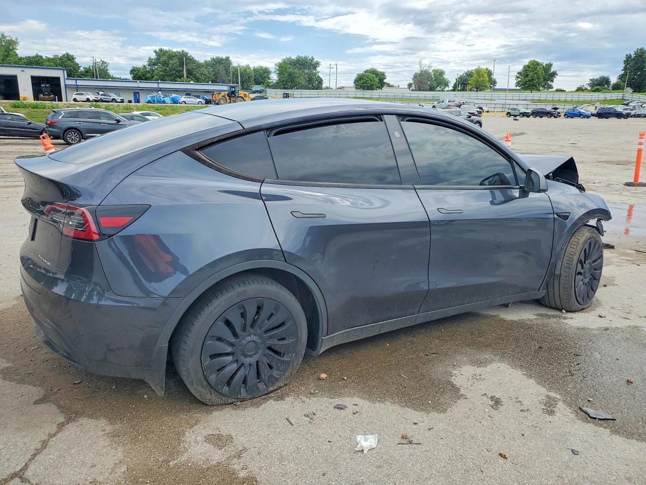 2024 TESLA MODEL Y — снимка 3