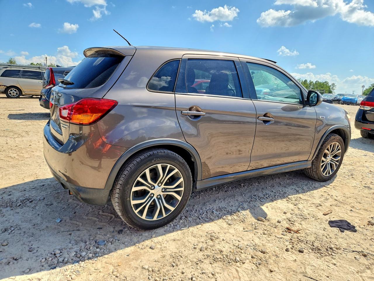 2016 MITSUBISHI OUTLANDER SPORT ES — снимка 3