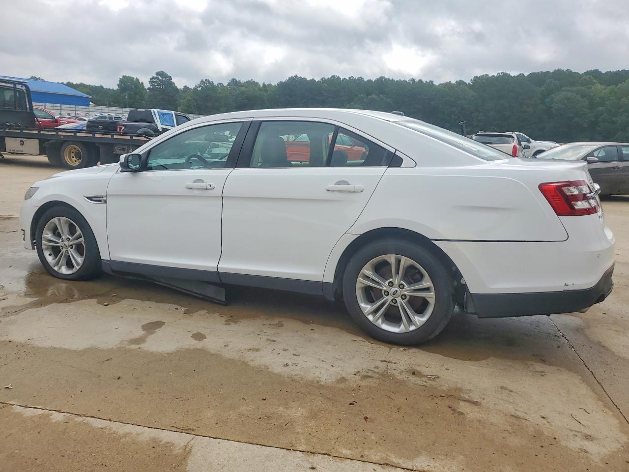 2015 FORD TAURUS SEL — снимка 2