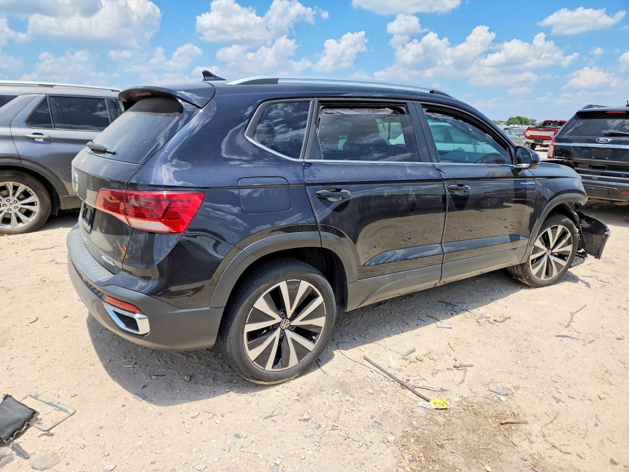2024 VOLKSWAGEN TAOS SE — снимка 3