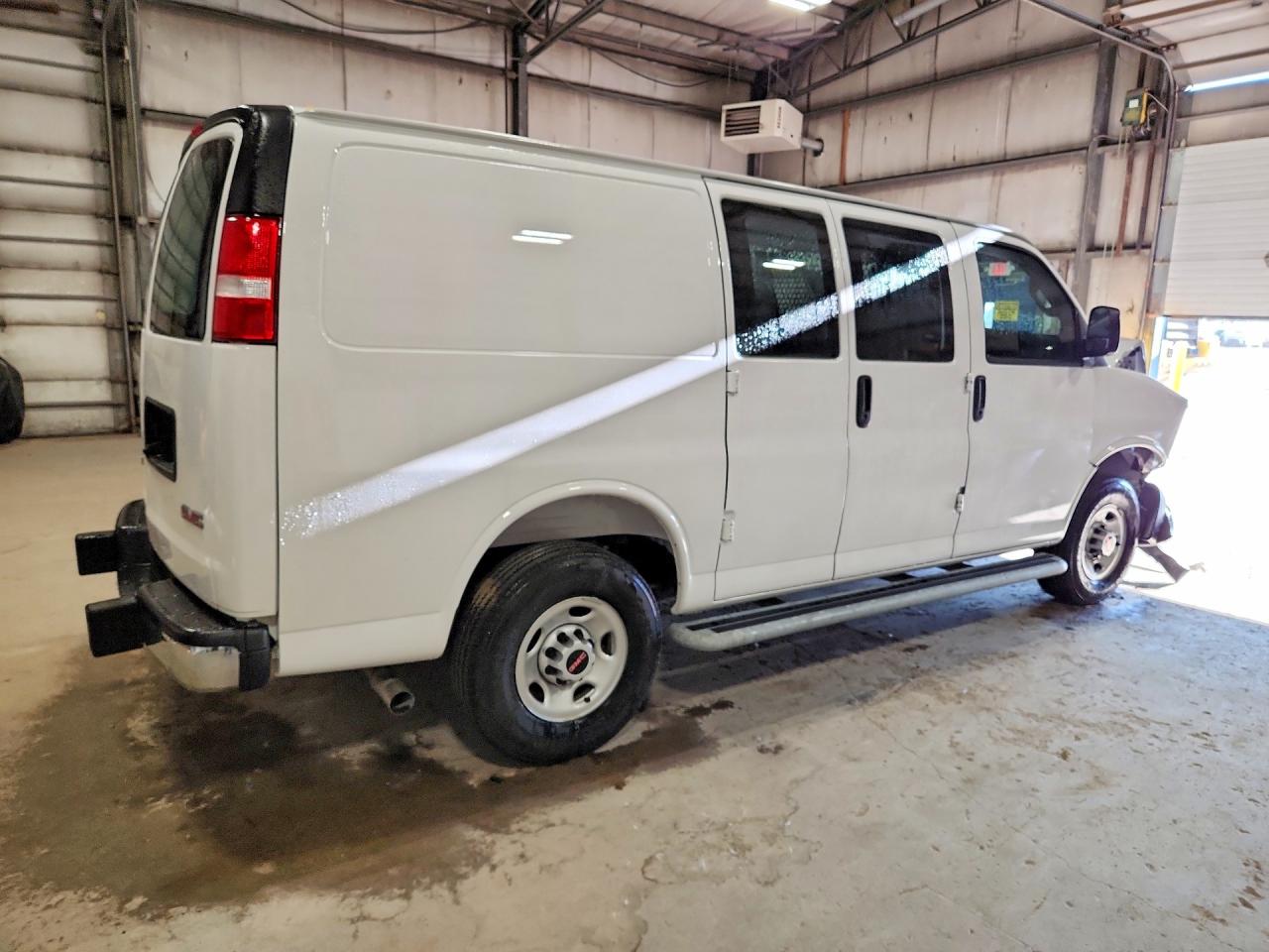 2025 GMC SAVANA — снимка 3