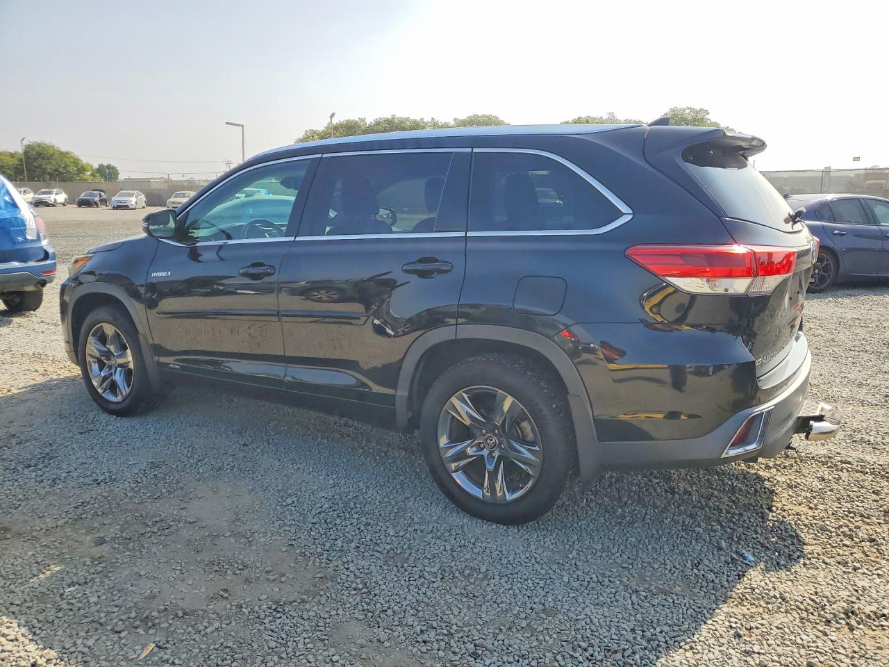 2018 TOYOTA HIGHLANDER HYBRID LIMITED PLATINUM — снимка 2
