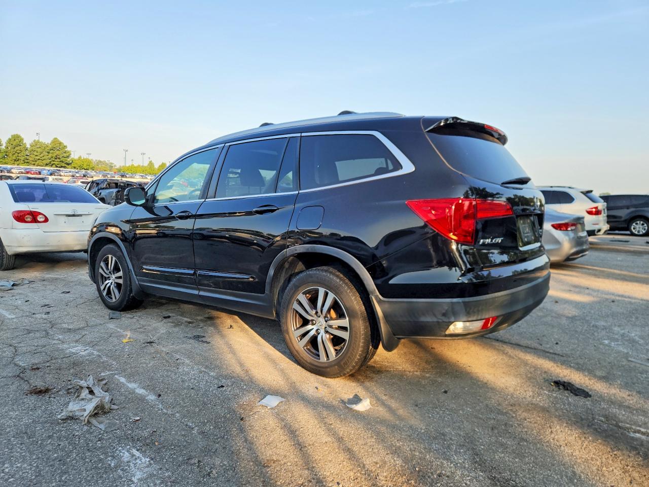 2017 HONDA PILOT EXL — снимка 2