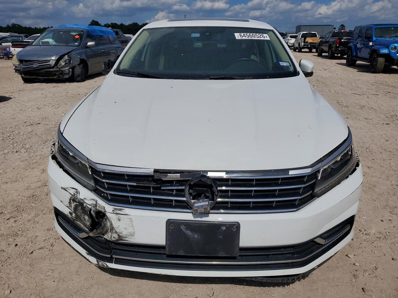 2017 VOLKSWAGEN PASSAT SE — снимка 5