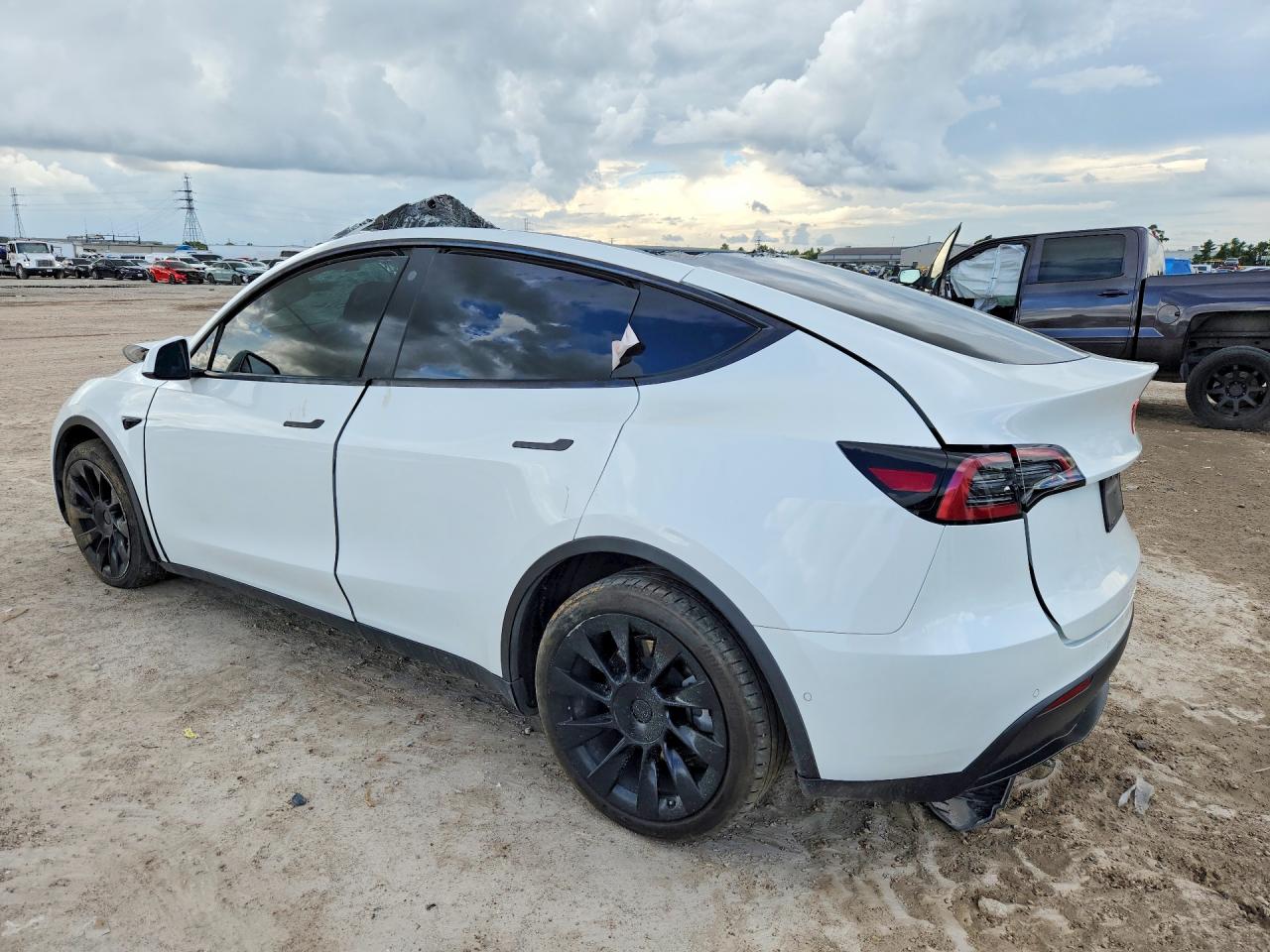 2022 TESLA MDL Y — снимка 2