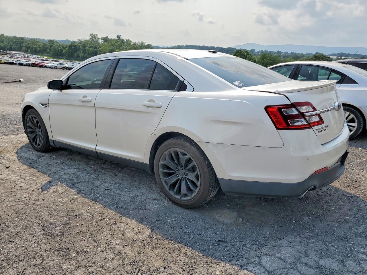2015 FORD TAURUS LIMITED — снимка 2