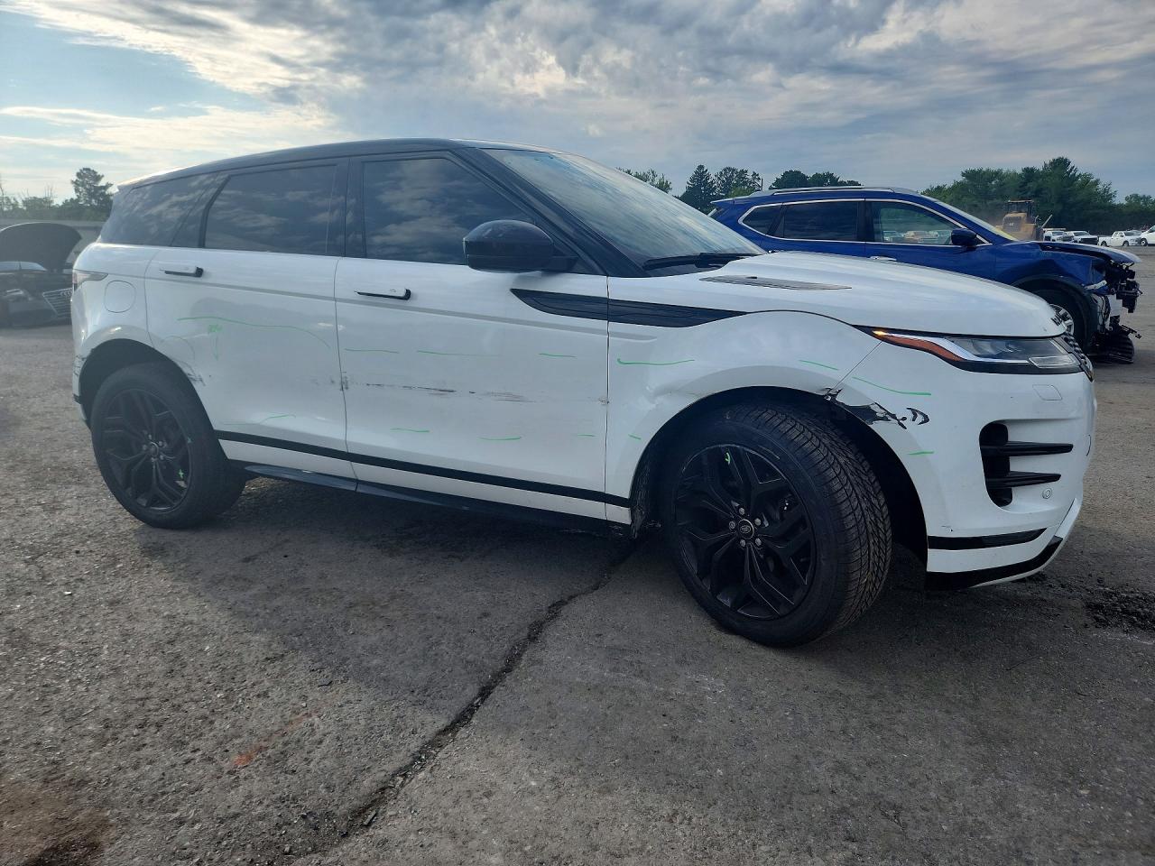 2023 LAND ROVER RANGE ROVER EVOQUE R-DYNAMIC S — снимка 4