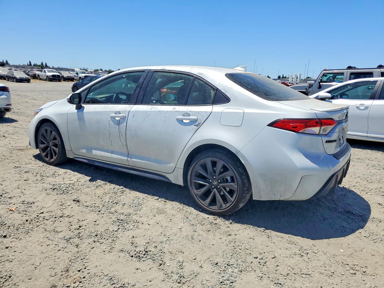 2026 TOYOTA COROLLA SE — снимка 2