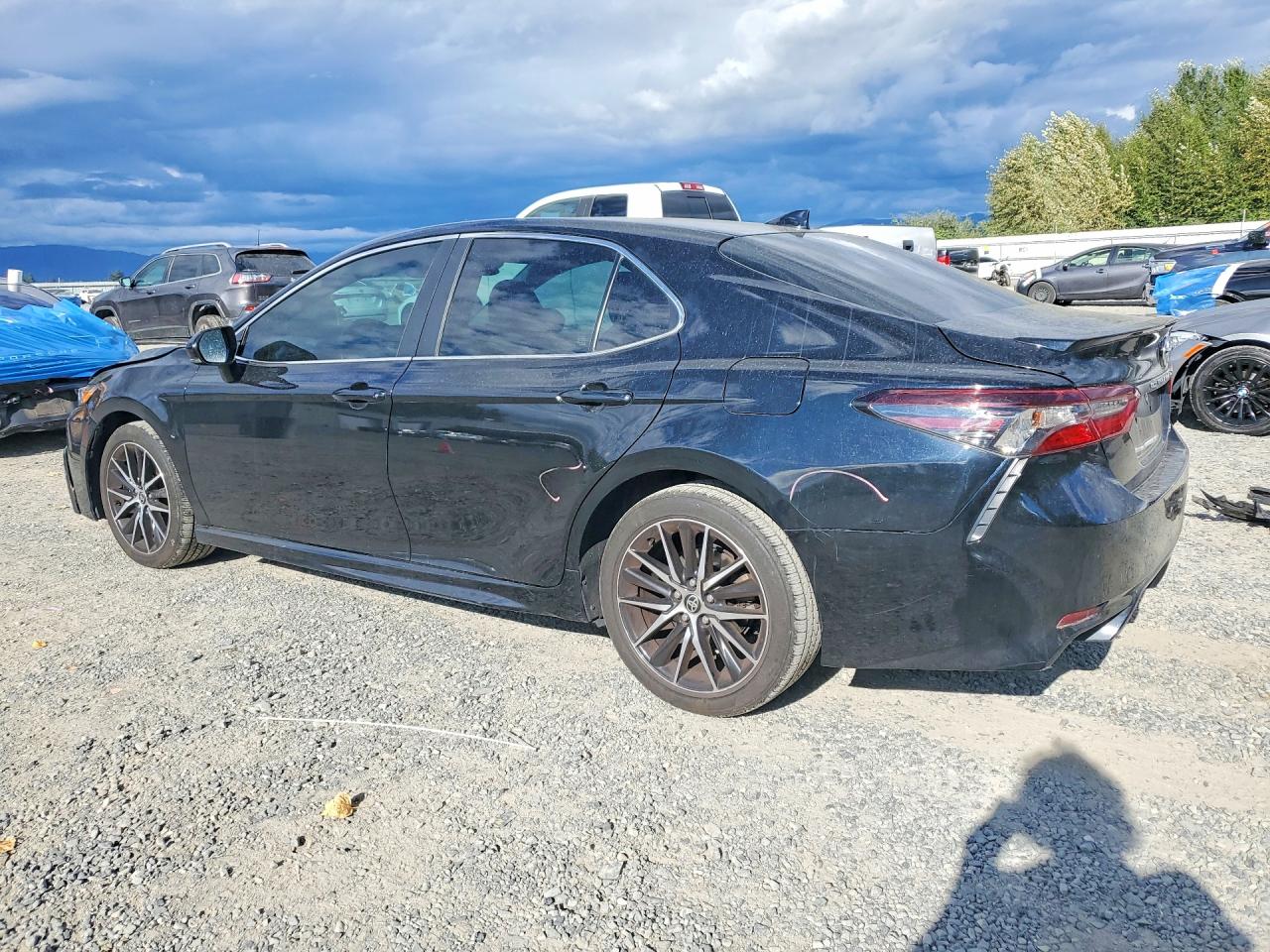 2022 TOYOTA CAMRY SE — снимка 2