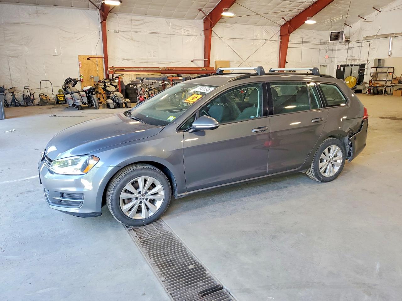 2017 VOLKSWAGEN GOLF SPORTWAGEN S