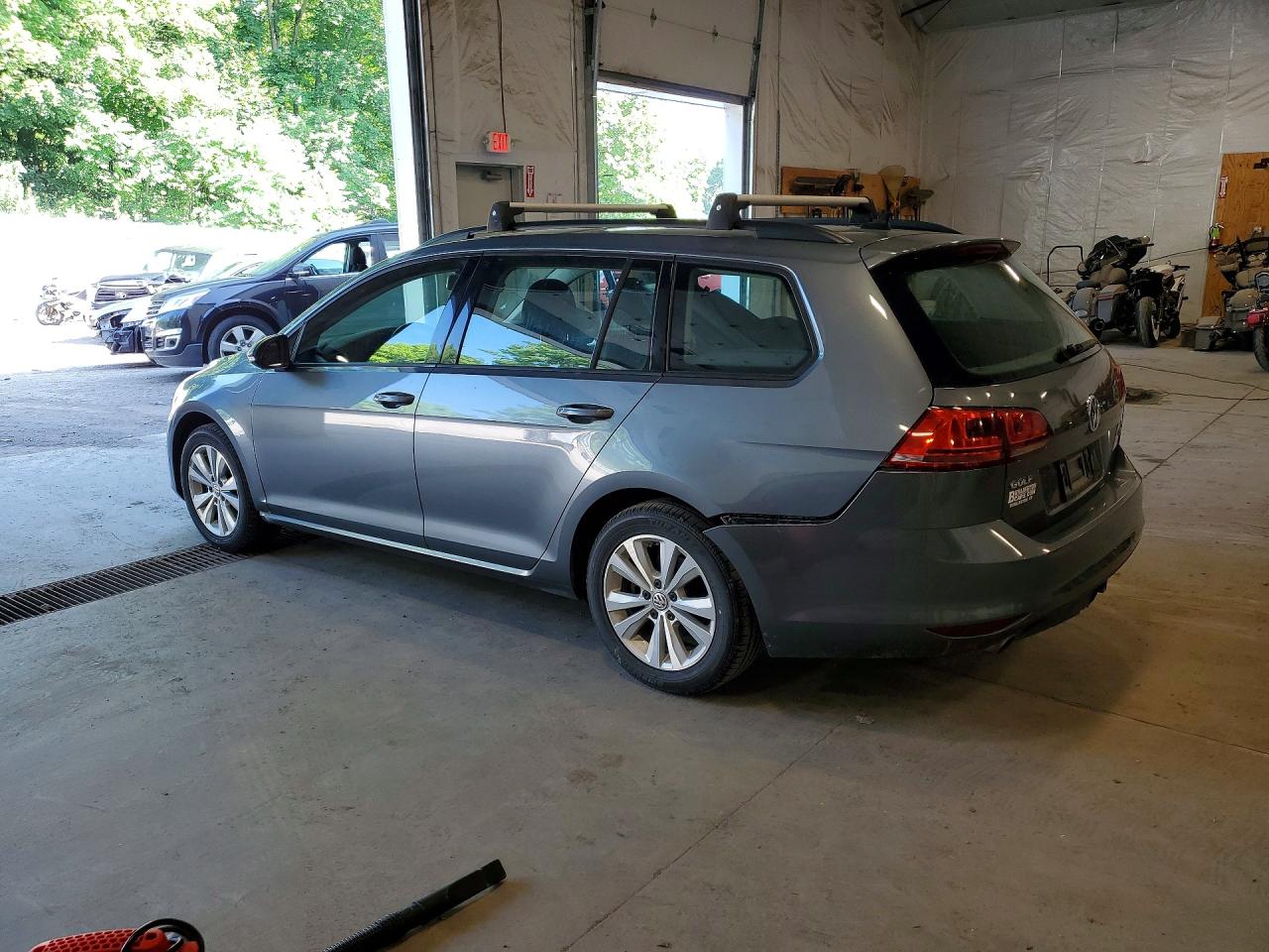 2017 VOLKSWAGEN GOLF SPORTWAGEN S — снимка 2