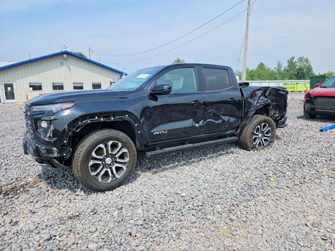 2024 GMC CANYON AT4