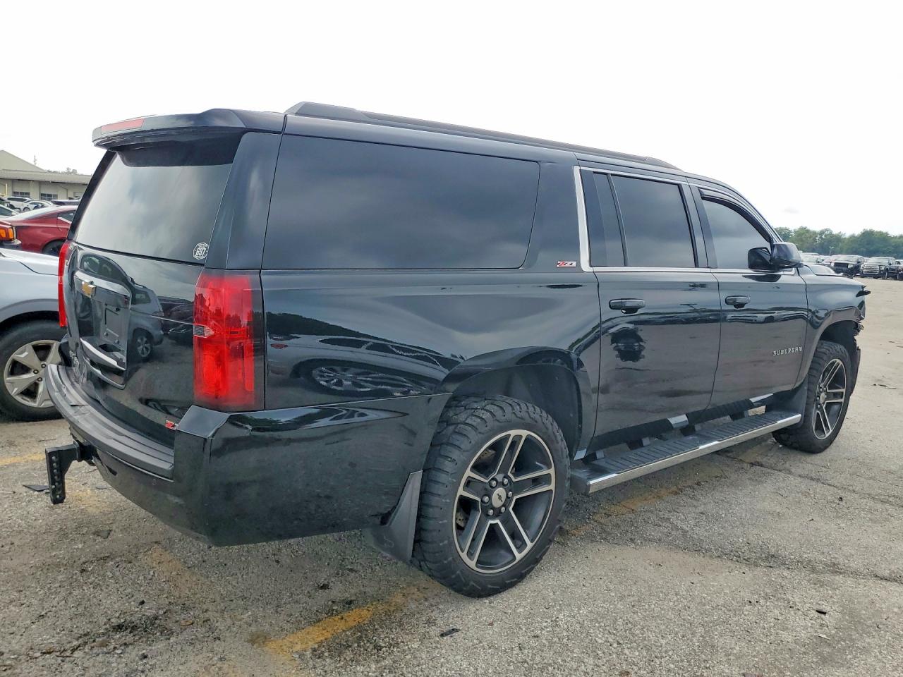2016 CHEVROLET SUBURBAN K1500 LT — снимка 3