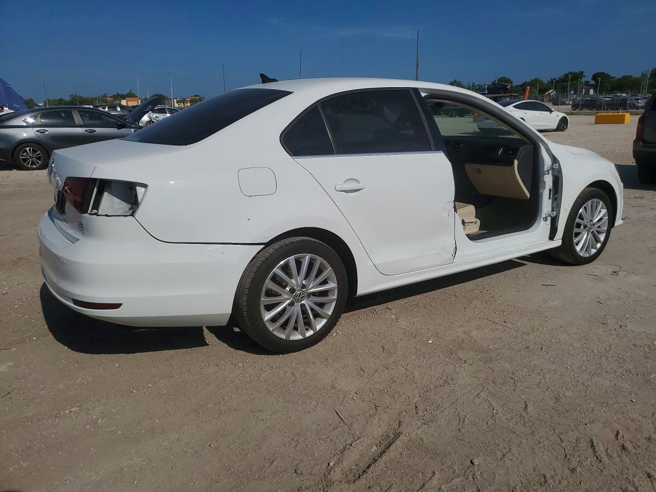 2016 VOLKSWAGEN JETTA SEL — снимка 3
